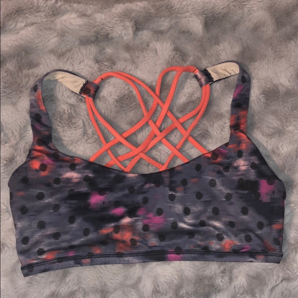 Lululemon sports bra